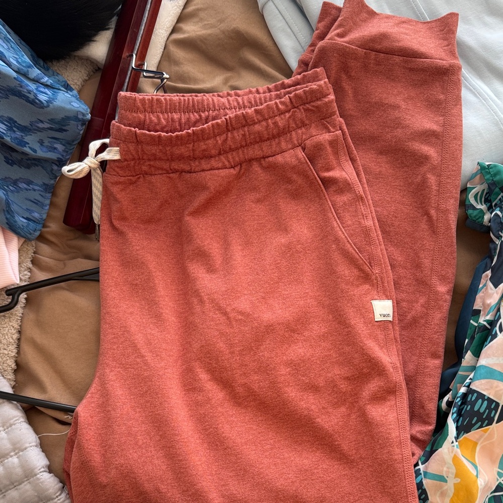 Vuori Rust Sweatpants